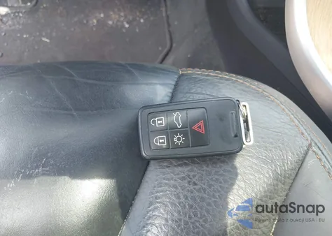 2011 Volvo Xc60 3.2 from USA, damaged, VIN YV4940DZ2B2190098